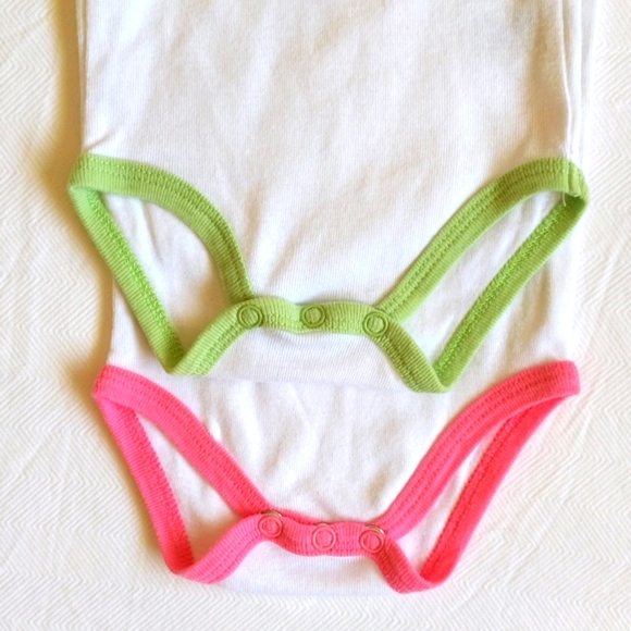 calvin klein 2-pack hippie peace sign ringer style bodysuit diaper shirts 6 mo - Picture 6 of 6